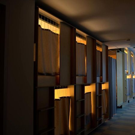 Green Marmot Capsule Hotel Zuerich Екстериор снимка